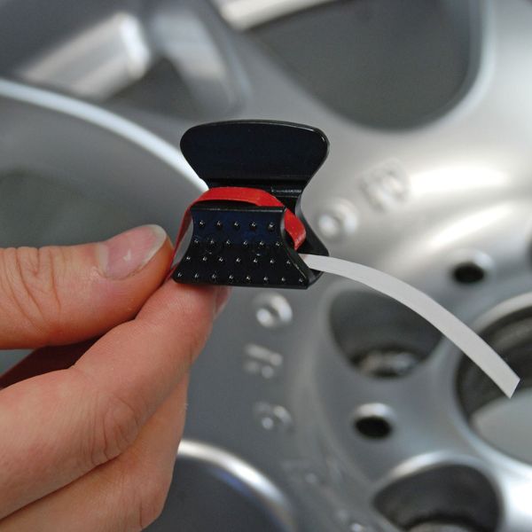 Adhesivo Llantas Rojo Foliatec 4x2.15m | Personalización Neumáticos - TU ULTIMO CLIC