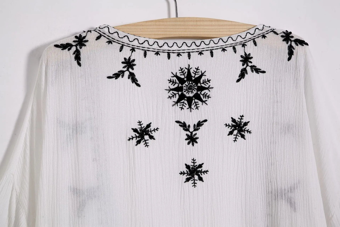 Cárdigan Kimono Bordado Mujer - Blusa Holgada Bohemia con Encaje y Protección Solar