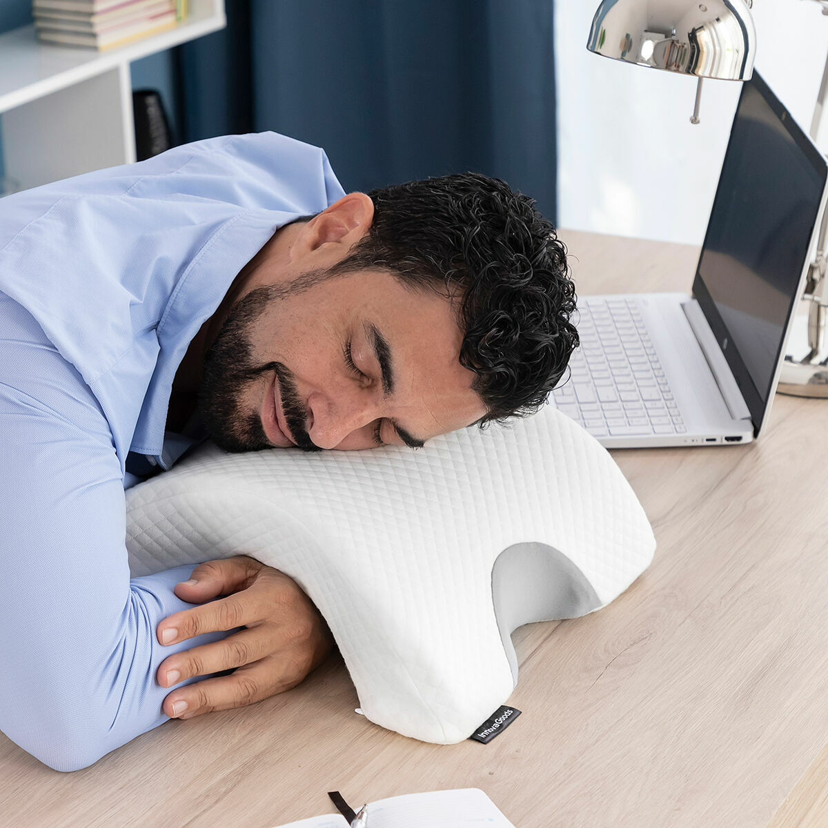 Almohada Viscoelástica Cervical Cozzy InnovaGoods - Diseño Ergonómico para Dormir en Pareja