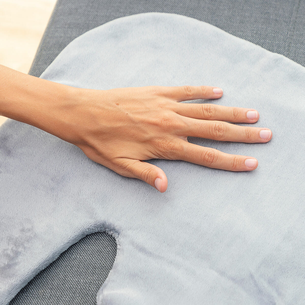 Almohadilla Eléctrica Sholkad InnovaGoods  Calor Terapéutico para Cuello y Hombros